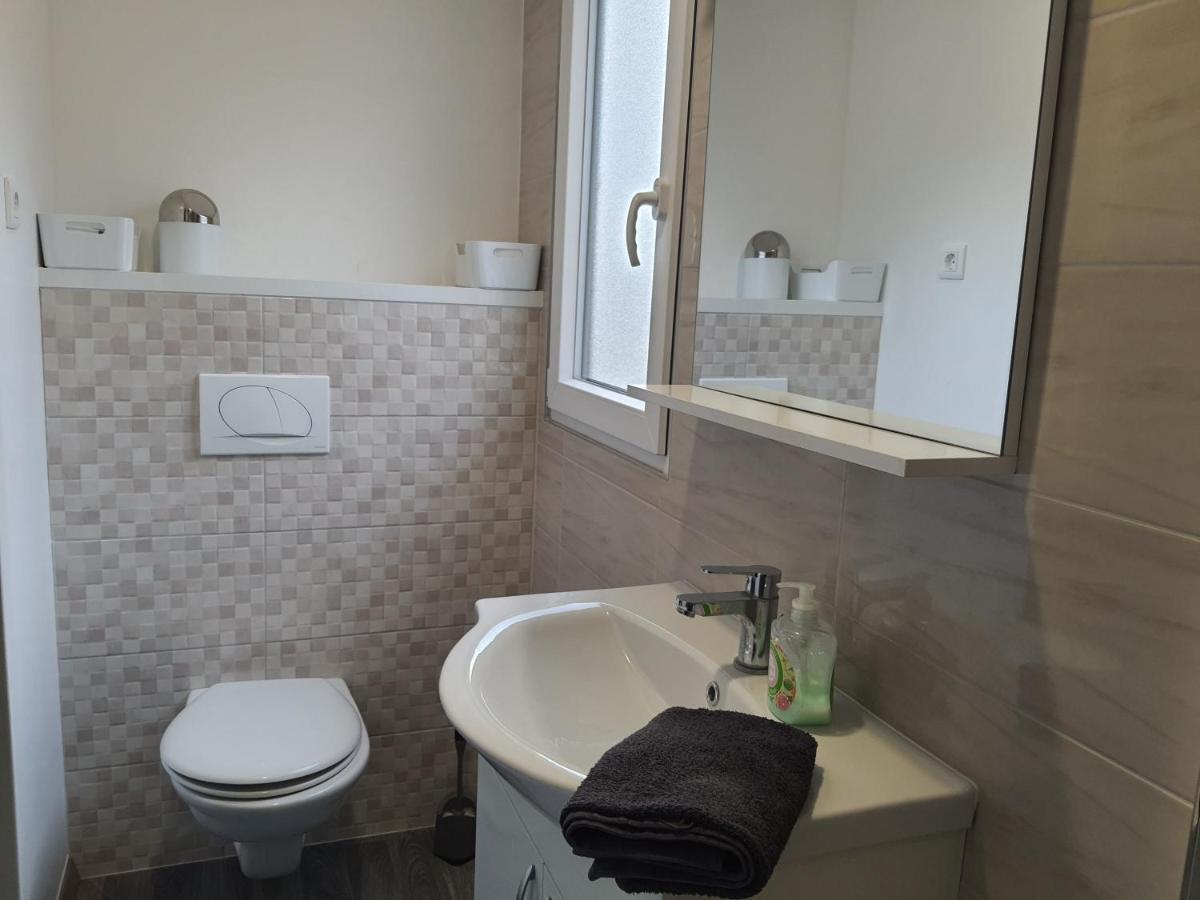Mobile Home Tina Тисно Экстерьер фото