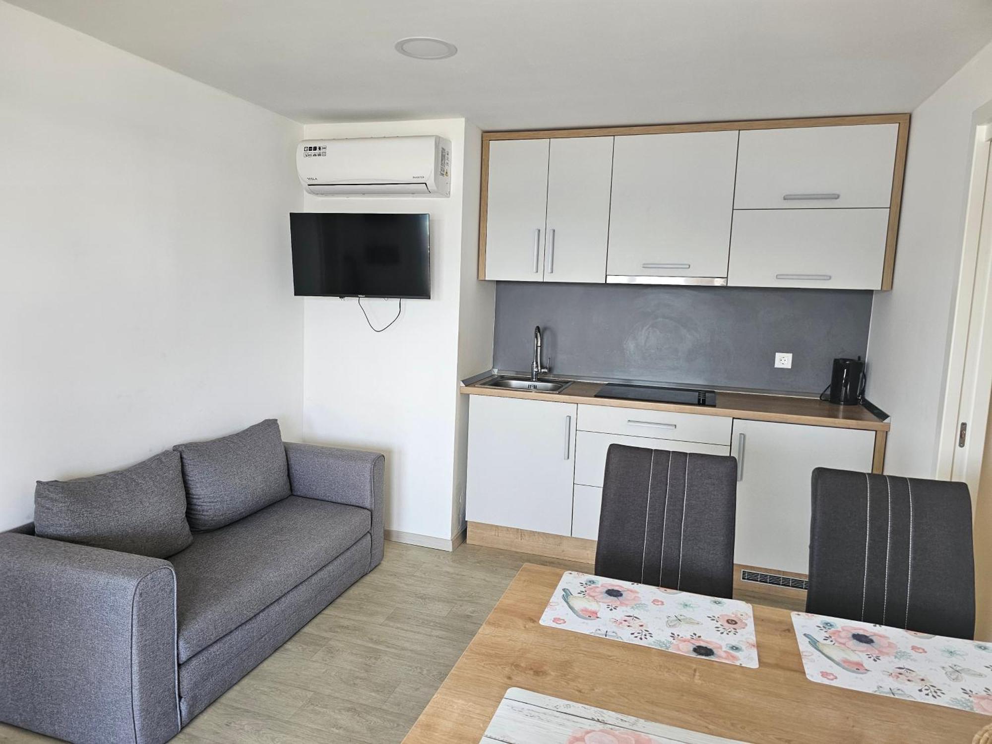 Mobile Home Tina Тисно Экстерьер фото