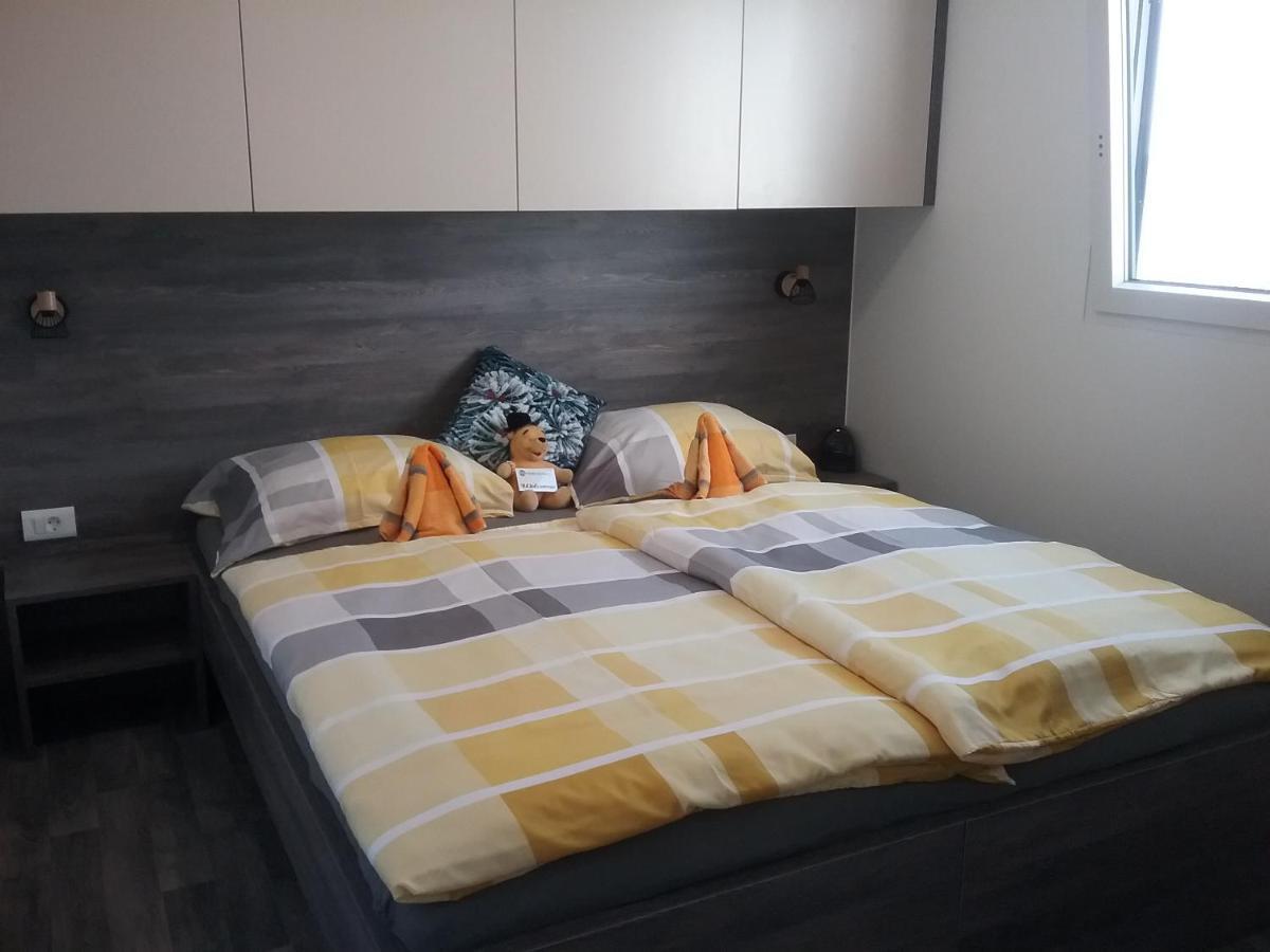 Mobile Home Tina Тисно Экстерьер фото